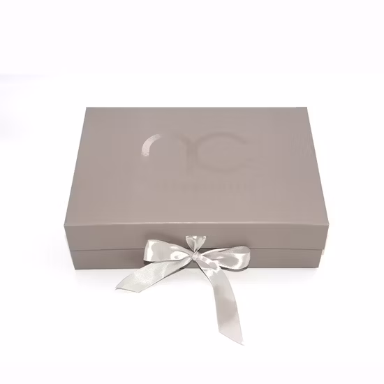 Clamshell Stackable Board Flat Fold Magnetic Kraft Carton Paper Magnet Cardboard Storage Shoe Boxes Gift Folding Packaging Box