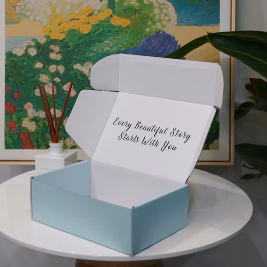 Boîte-cadeau adaptée aux besoins du client de papier de carton ondulé de côté de repli de luxe